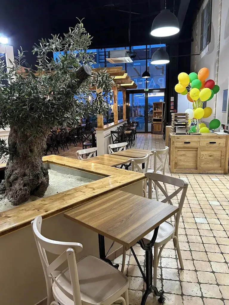 O'Feu d'Bois restaurant in Cherré