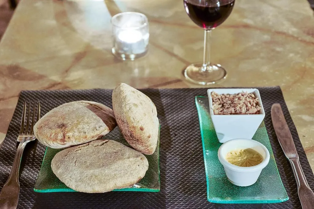 La Cave aux Moines_Gennes-Val-de-Loire_slider_image_2