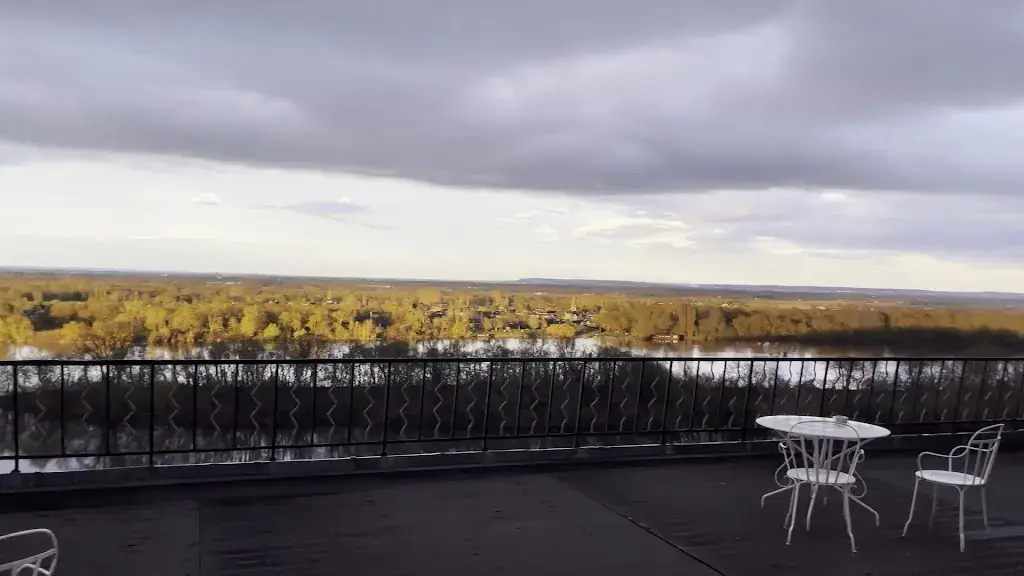 Le Prieuré restaurant in Gennes-Val-de-Loire