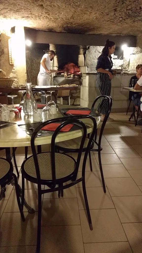 Restaurant Les pieds bleus_Gennes-Val-de-Loire_slider_image_2