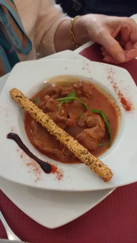 cecile laverne_Restaurant Le Pistou_Montoison_review