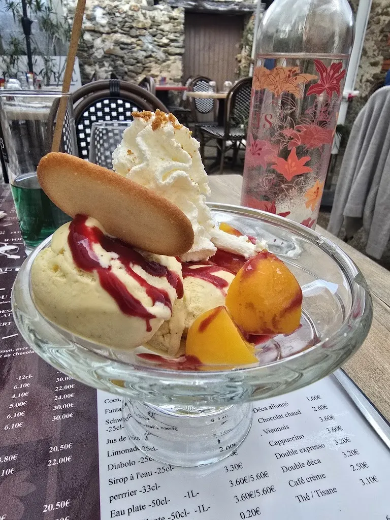 Le Central_Coëx_slider_image_2