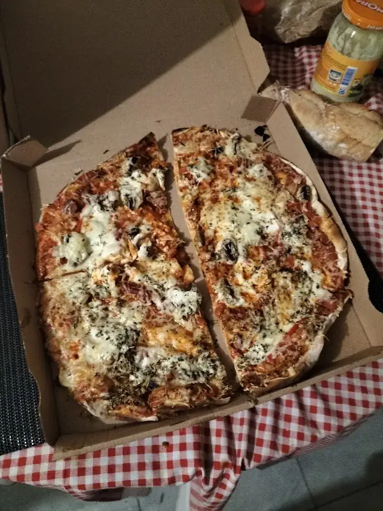 Menu_Pizzéria Le Cerisier_Montoison_image_1