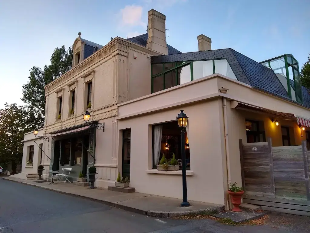 Hotel Restaurant la Gare restaurant in Commequiers