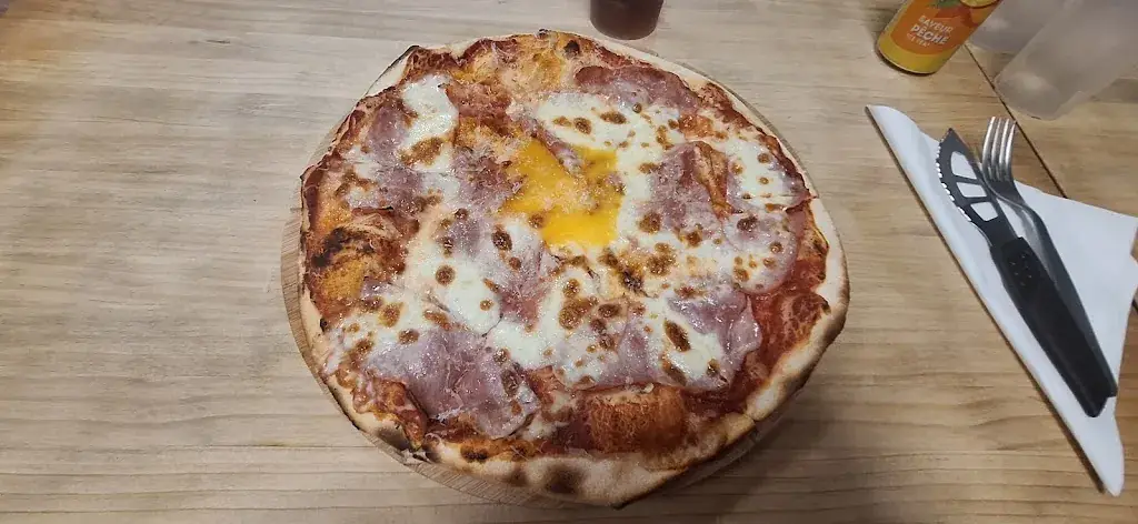 Fine&Za_Cholet_slider_image_3