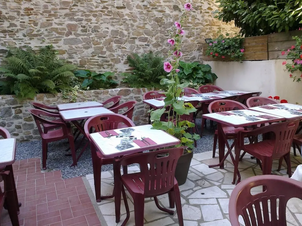 Aux Dix Ecus_Cholet_slider_image_1