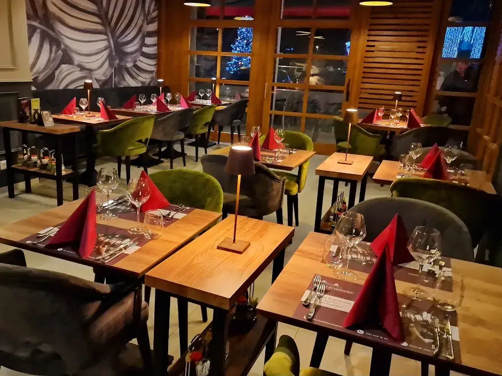 Café du Commerce restaurant in Grandson