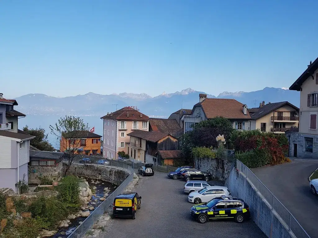 Le Commerce_Saint-Gingolph_slider_image_2