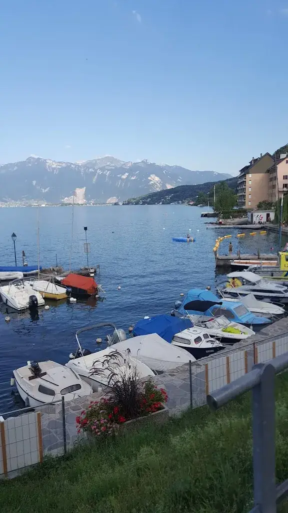 Le Commerce_Saint-Gingolph_slider_image_3