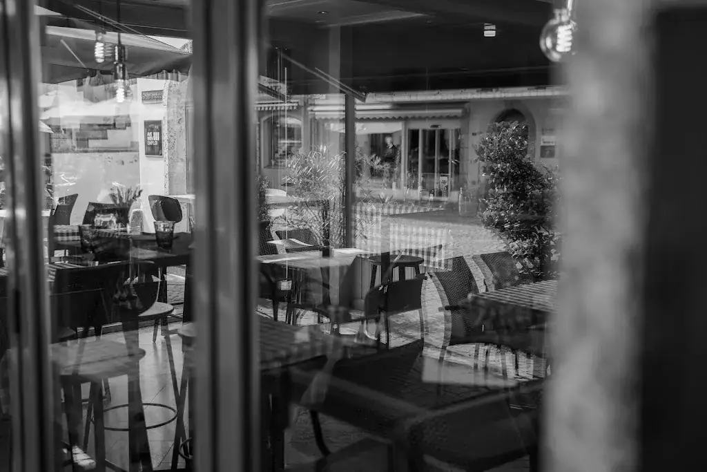 Commerce - Ristorante e Pizzeria_Brig-Glis_slider_image_1