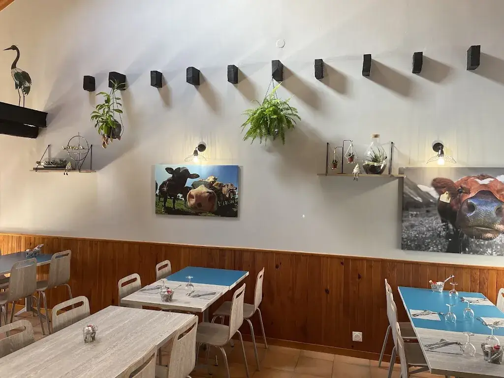 Le marmiton restaurant in Saint-Saturnin-du-Limet