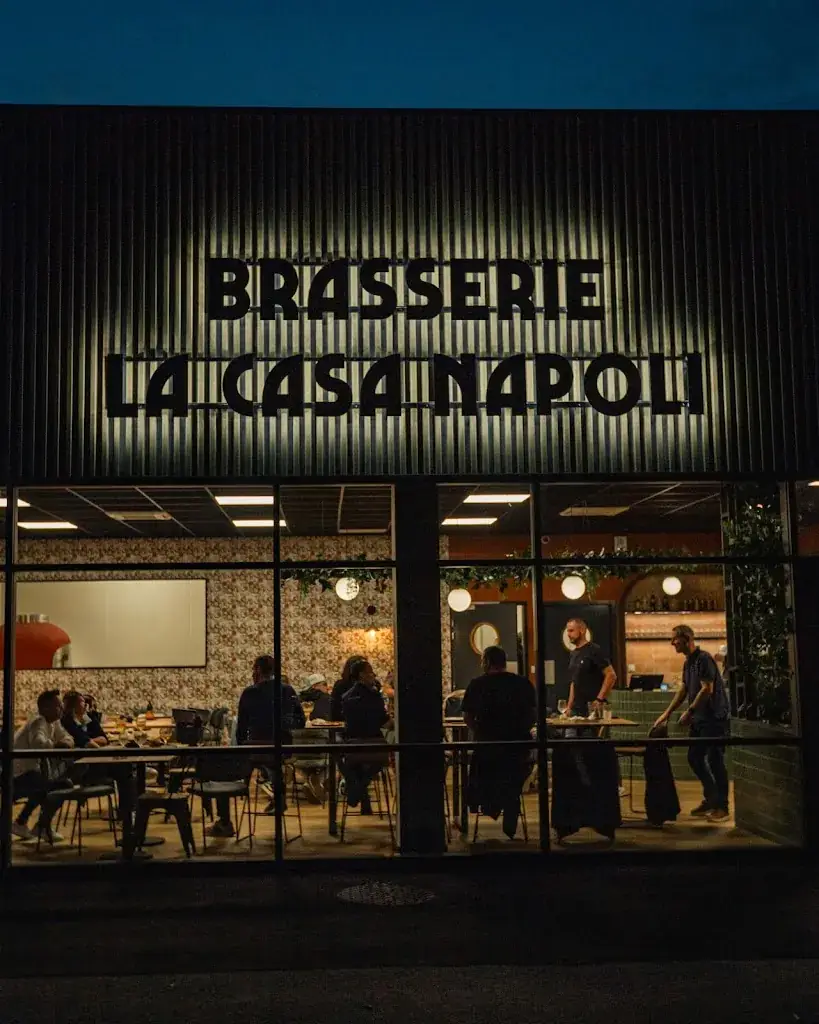 La Casa Napoli Renazé_Renazé_slider_image_1