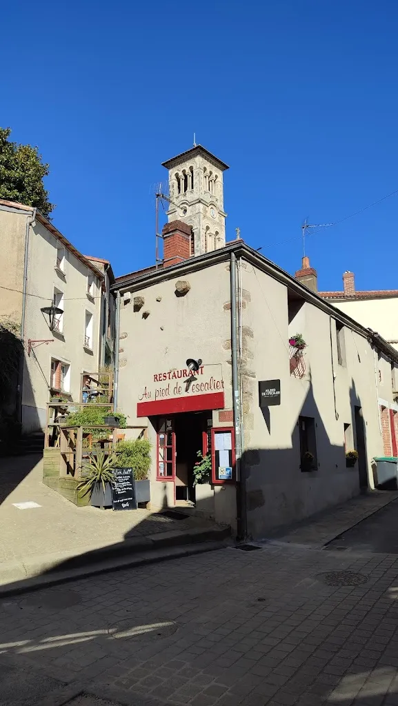 Au Pied de l'Escalier_Clisson_slider_image_3