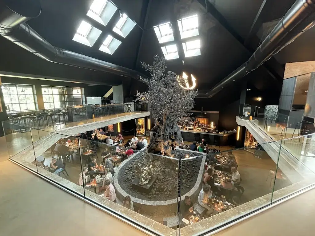 Paula Pereira_Hellcity Brewpub & Restaurant_Clisson_review