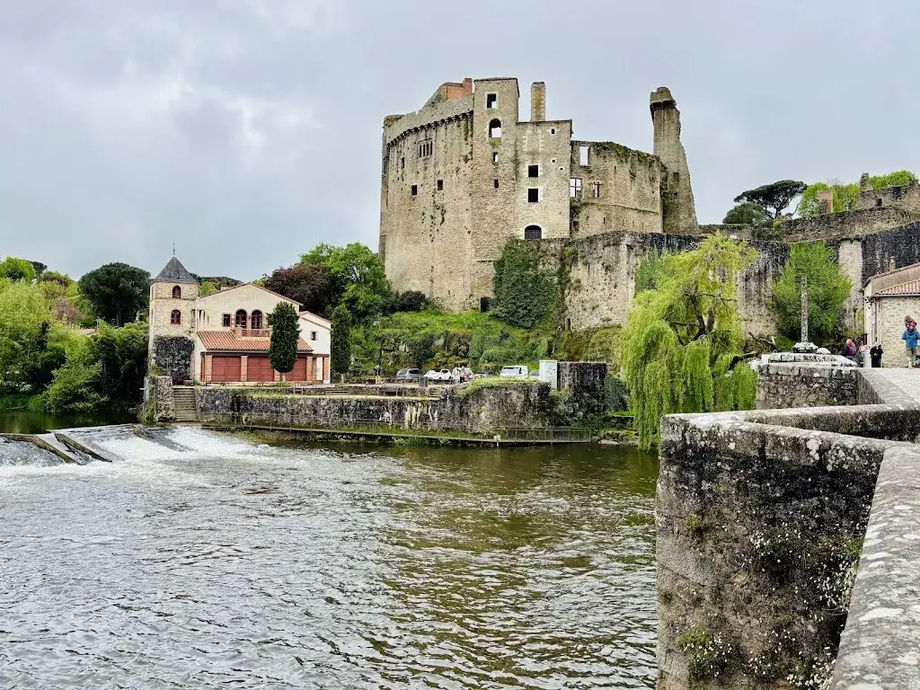 Niall Bickersteth_La Petite Crêperie_Clisson_review