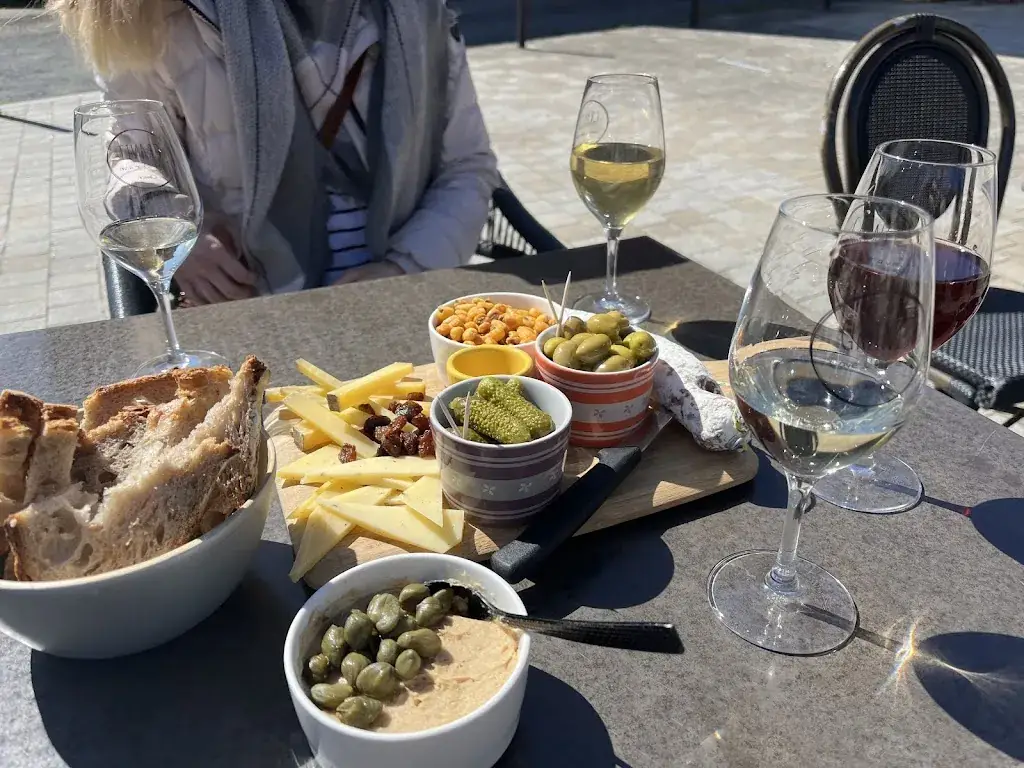 Hungry Cantab_CAVE ET BAR A VINS NATURELS - GRANIT_Clisson_review