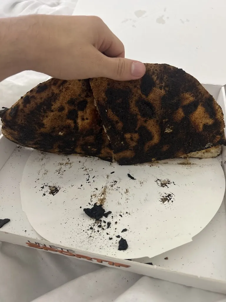 Jonathan Martin_Distributeur de pizzas fraiches 