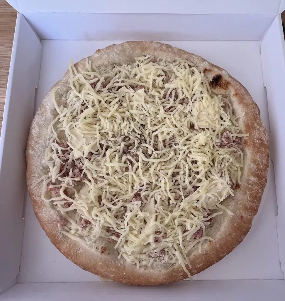 David LEMAIRE_Tradi'Pizza distributeur de pizzas artisanales_Conlie_avis