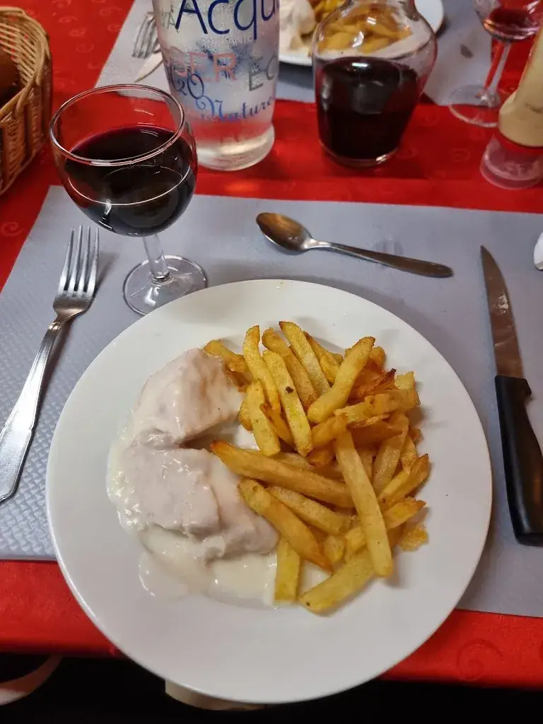 Le Relais 23_Connerré_slider_image_2