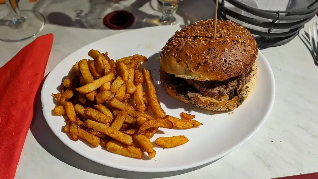 Menu_Triple B_Saint-Étienne-de-Montluc_immagine_4