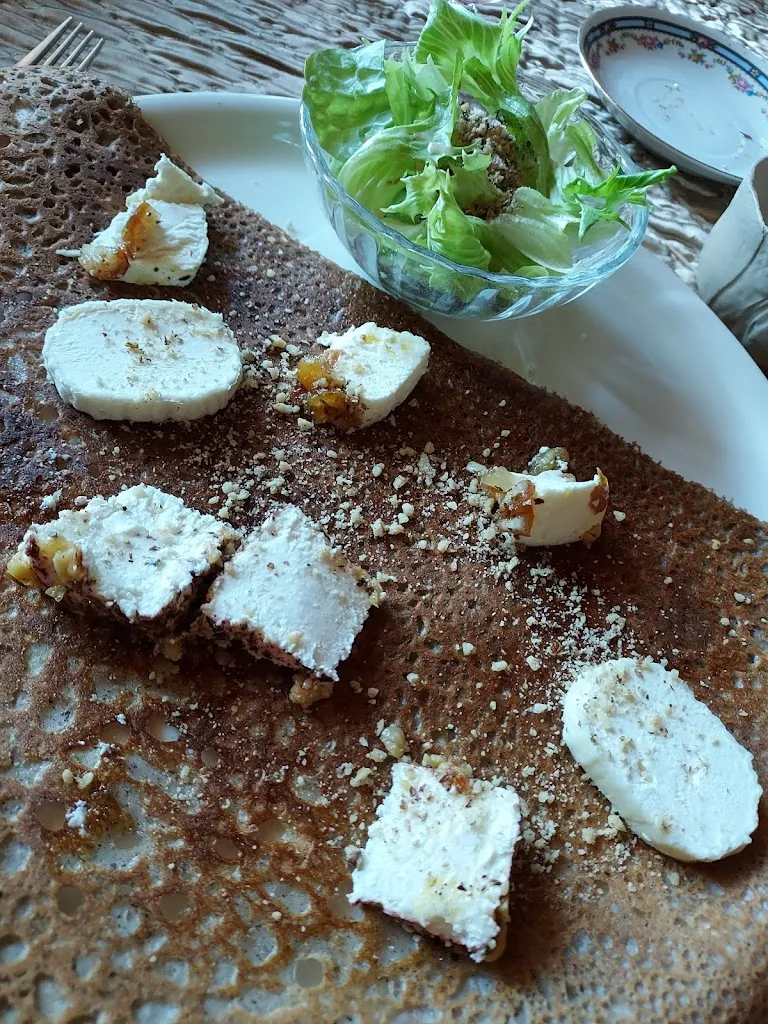 Menu_Crêperie Le Moulin de Chaugenets_Saint-Étienne-de-Montluc_image_4