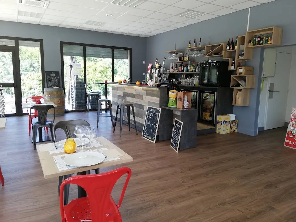 Les Planches Du Loir ristorante a Corzé