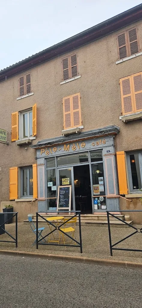 Karen Nangle_Pêle-Mêle Café_Montmerle-sur-Saône_review