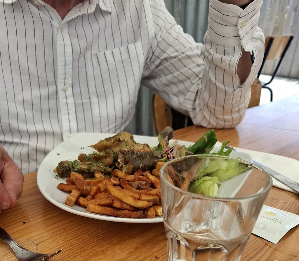 Guinguette du Père Chapuis restaurant in Seiches-sur-le-Loir