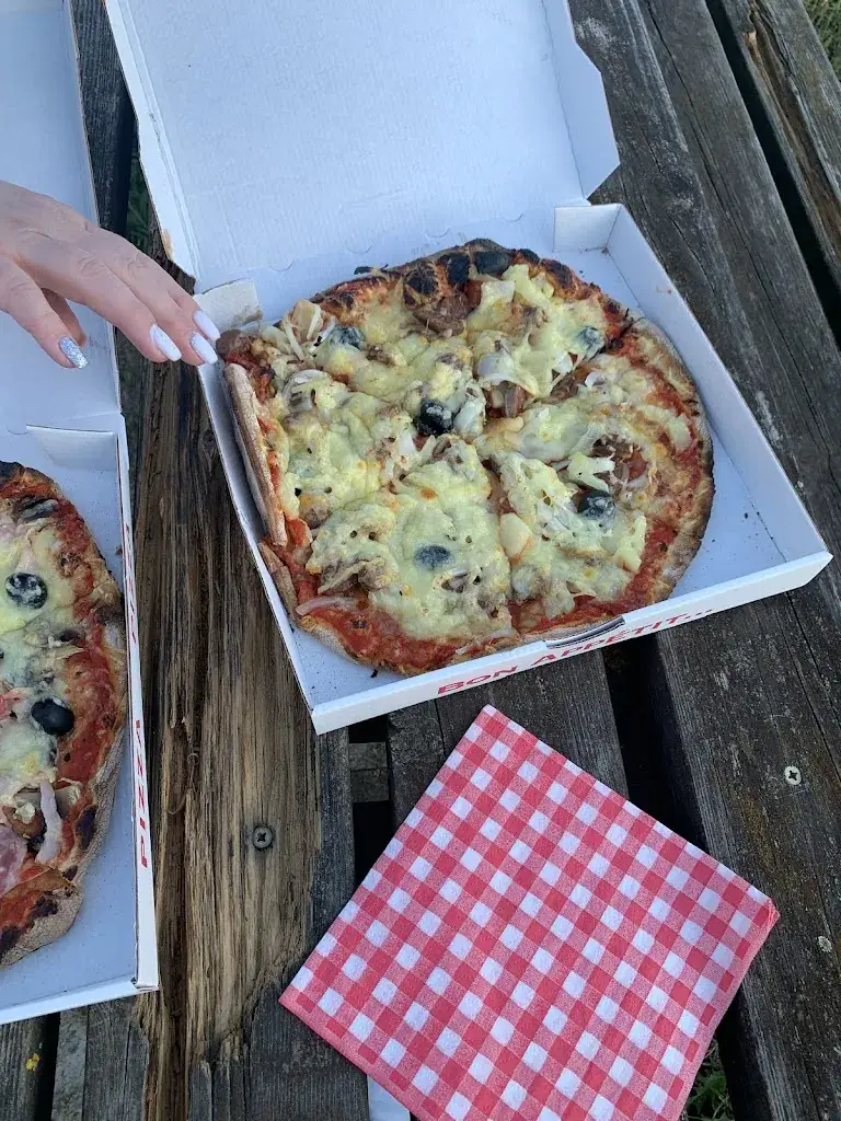 Pail'Pizza restaurant in Corzé