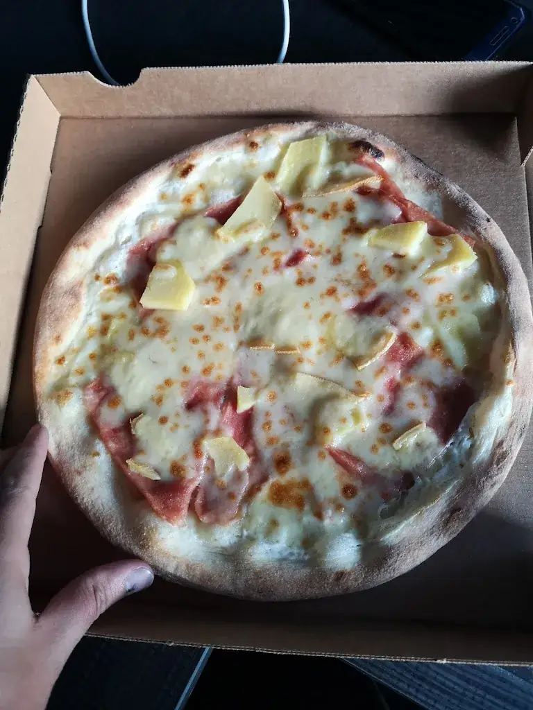 Arca53_Chez tonton_Cossé-le-Vivien_review