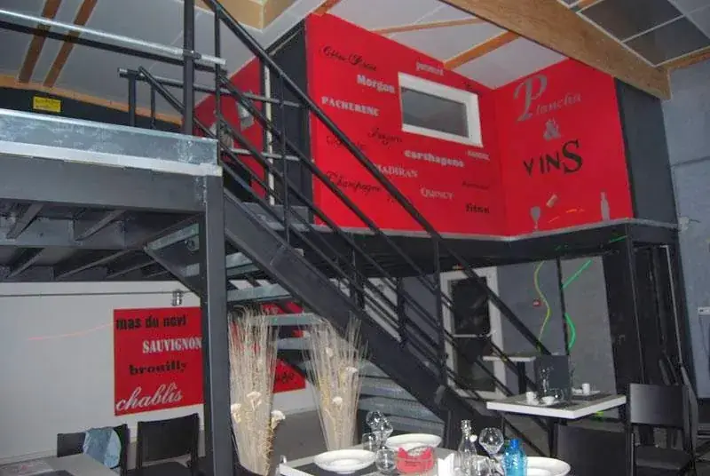 La Cuisine de l'Entrepot Restaurant in Couëron