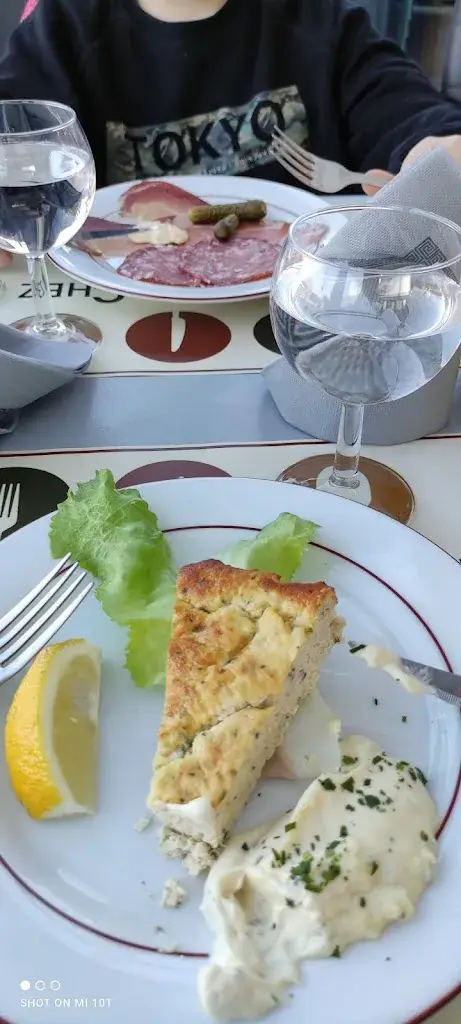 Charlotte D._Chez Isa Restaurant_Andrézieux-Bouthéon_reseña