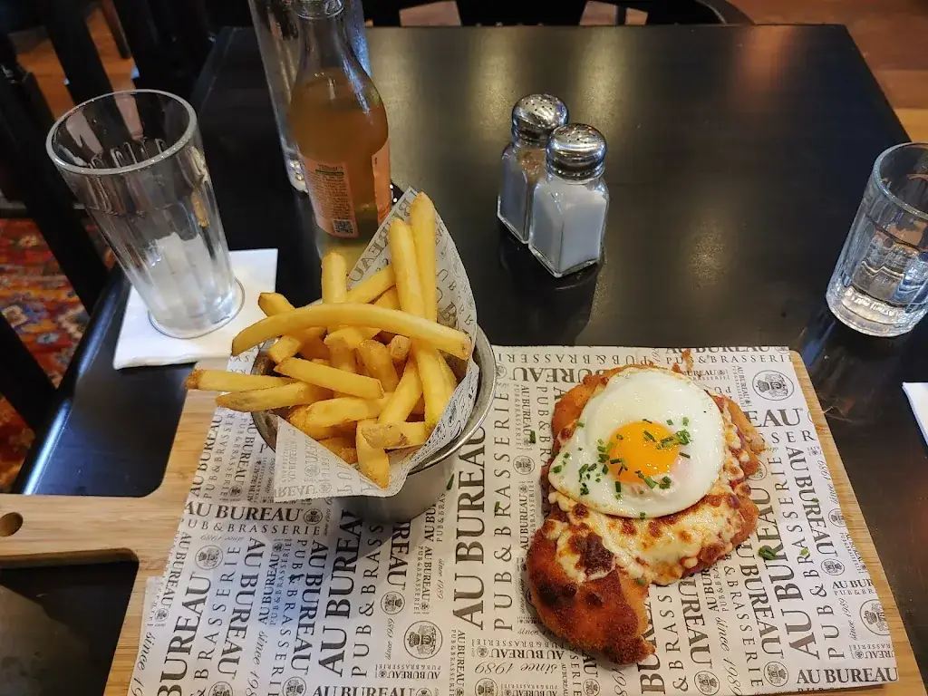 Vivek Pathak_Au Bureau - Pub et Brasserie_Montluçon_review