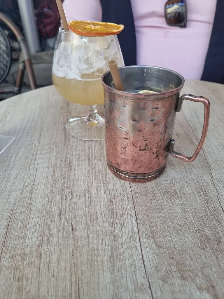 Jude Holden_Franckette Le Mans - Bar Guinguette_Mans_review