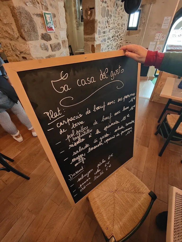 Martin Mackintosh_la casa del gusto_Montluçon_review