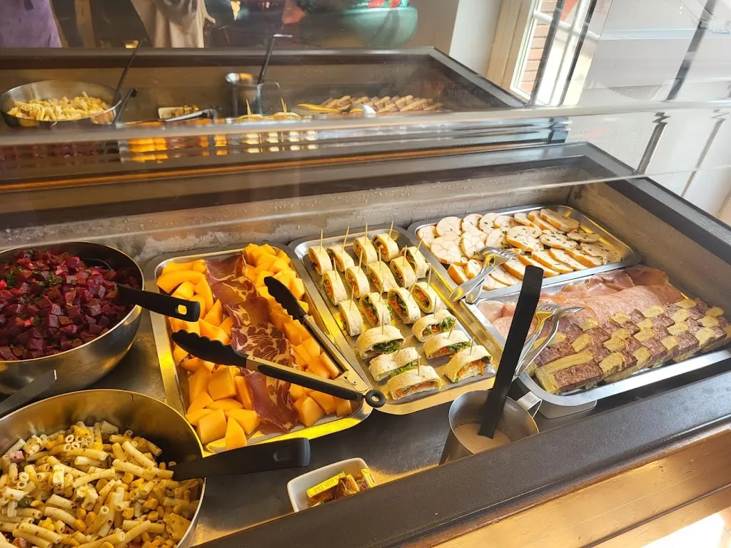 Le Relais restaurant in Chaufour-Notre-Dame