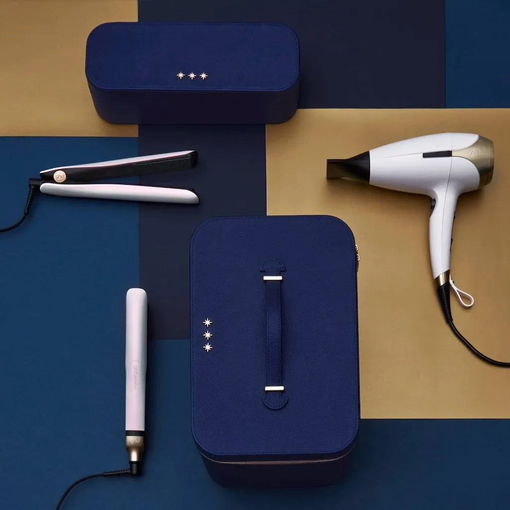 Salon Alter eGo & Le Barbier du Coin Courcité restaurant in Courcité