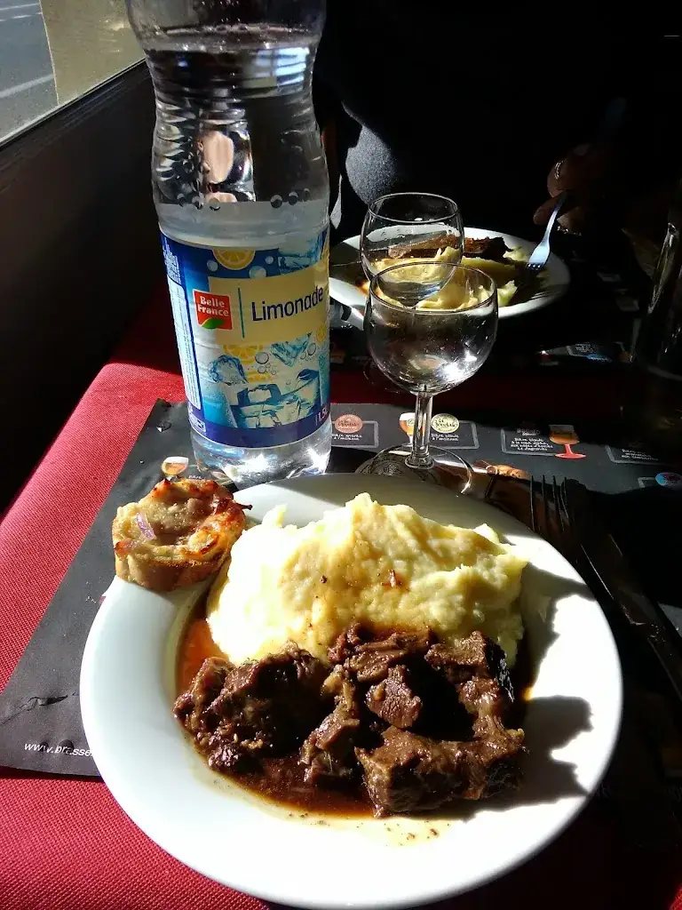 le relais du porage restaurant in Étriché