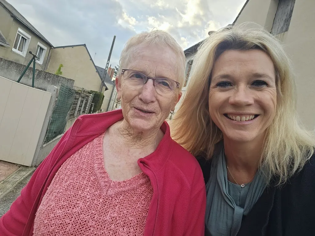 Segolene Hus_Jean François et Anne Marie_Sarthe-Daumeray_review