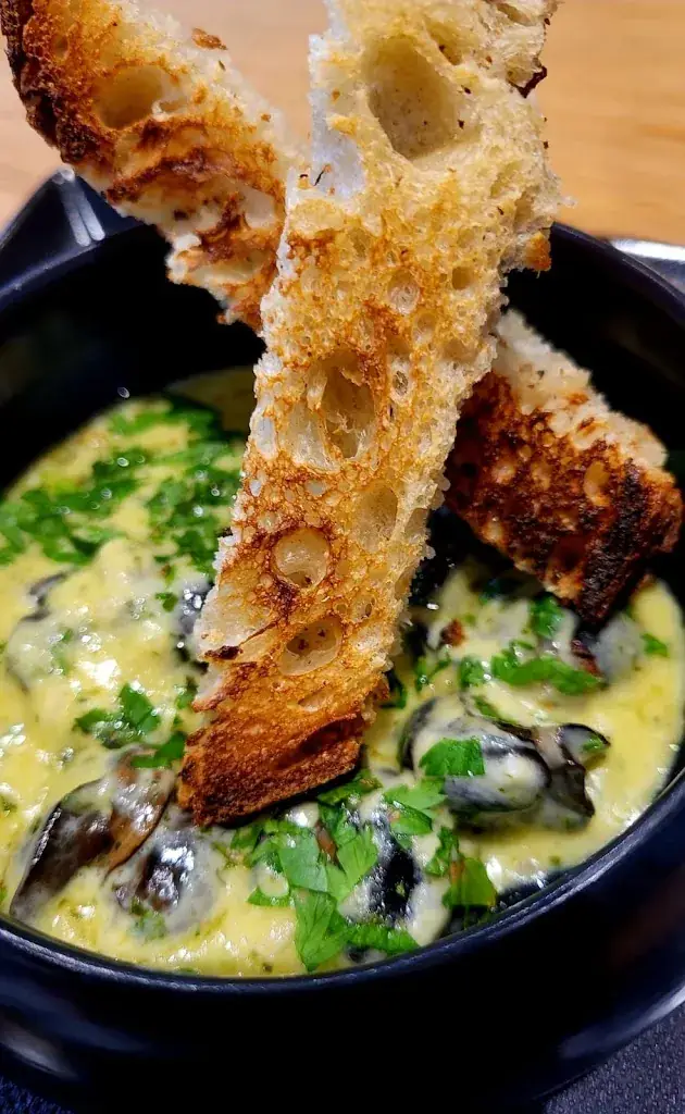 Pépé Louis_Montluçon_slider_image_3