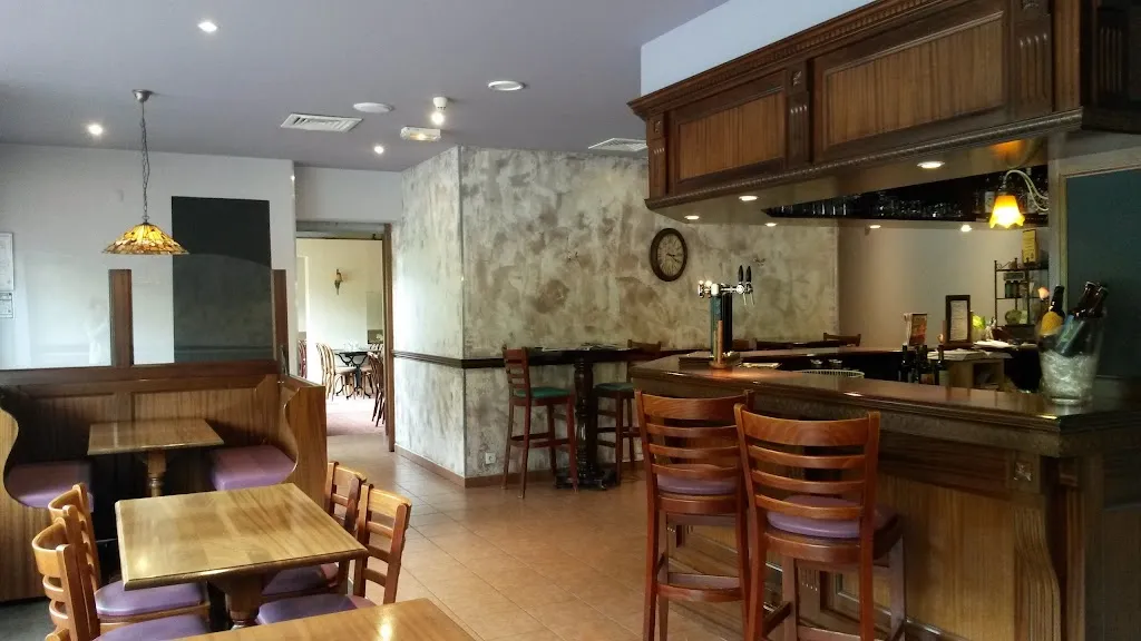 HOTEL RESTAURANT Crêperie du Château restaurant in Craon