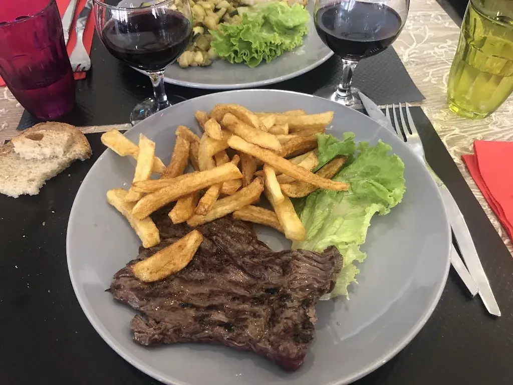 Au Comptoir Des Ogres restaurant à Derval