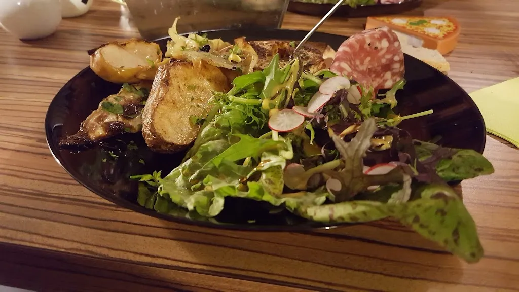 Restaurant Le Picassiette_Mouais_slider_image_2