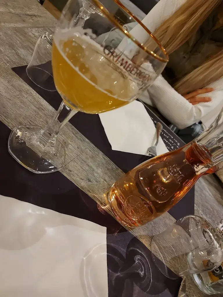 Au Petit Detour restaurant in Pierric