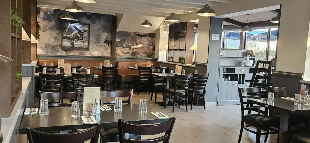 RESTAURANT L'AVIATEUR Distré Saumur_Distré_slider_image_2