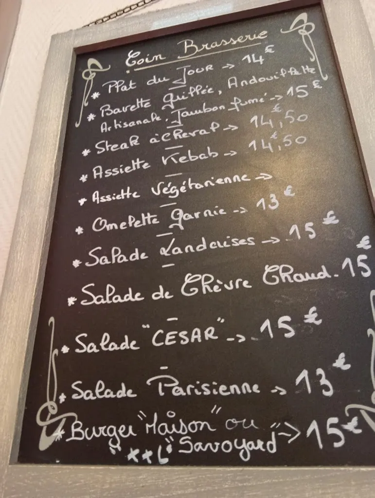 francisco j gavilan ramos_Cafe-restaurant de la Poste_Donges_review