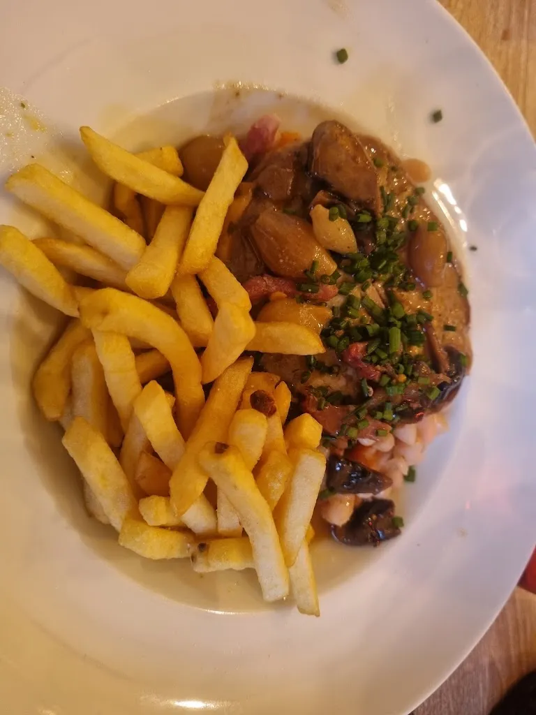Victor Piet_Cafe-restaurant de la Poste_Donges_review