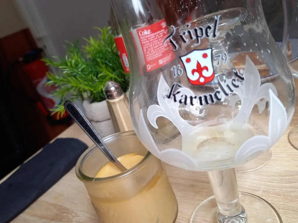 seb Bod_Cafe-restaurant de la Poste_Donges_review