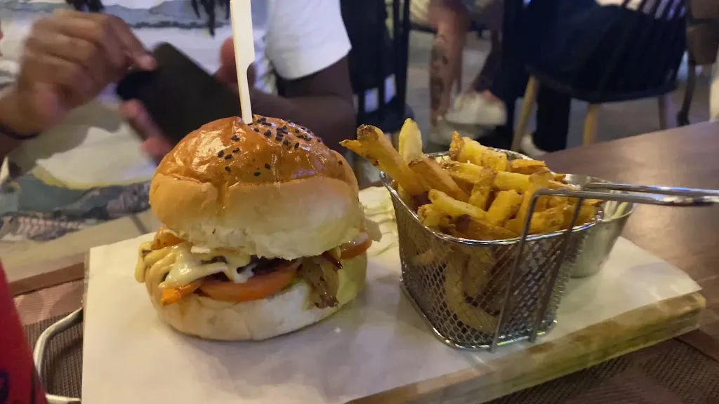 Gavin's kitchen + bar_Philippines_slider_image_2