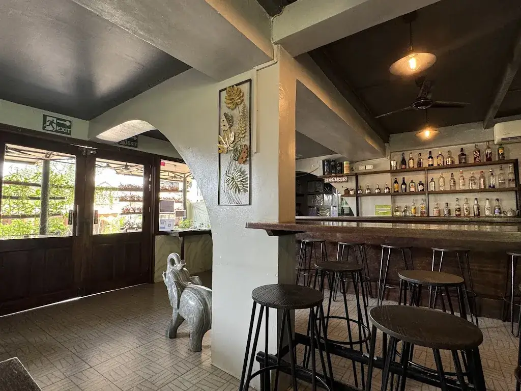 Hermanos Tapas and Wine Bar ristorante a Philippines